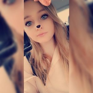 Meet your Posher, Cami